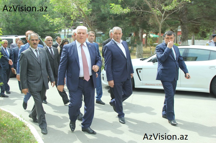 `Məktəbdəki yanğının dəqiq səbəbi bilinmir` - İcra başçısı (FOTOLAR)